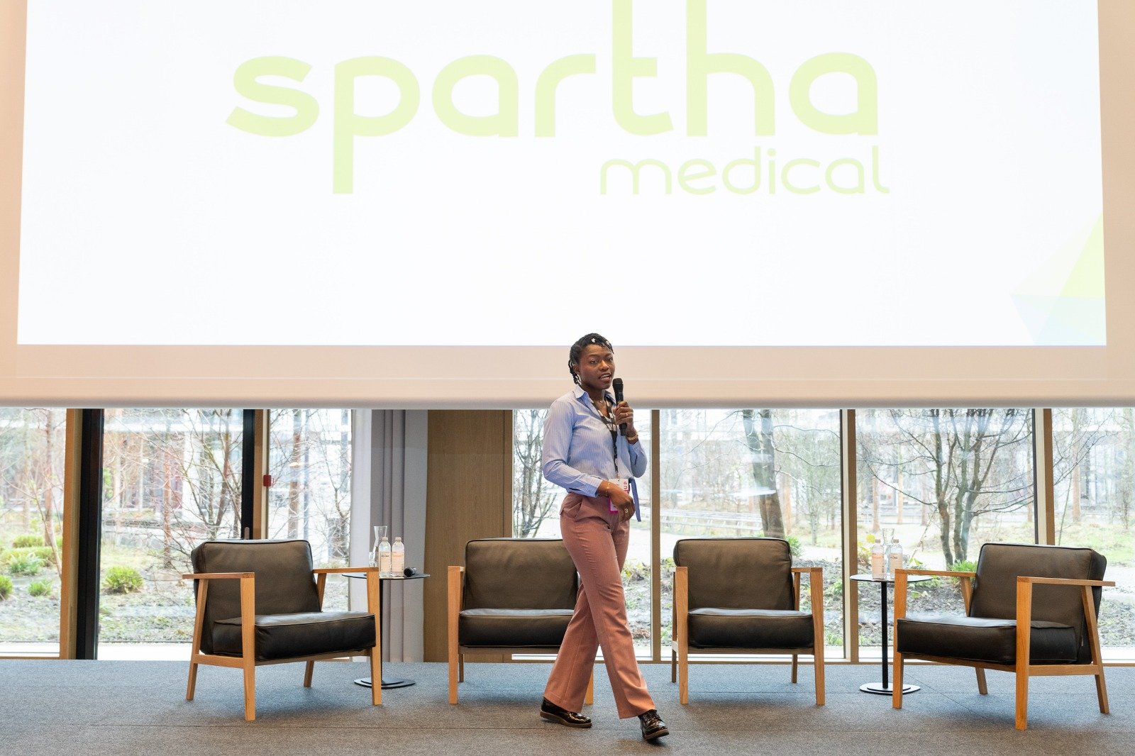 Pitch Coach | Winner of Several Competitions | Gained pitching experience in Canada, in the US (Boston – Las Vegas – Houston…) and Europe (Cambridge – Paris – Aarhus – Madrid…)